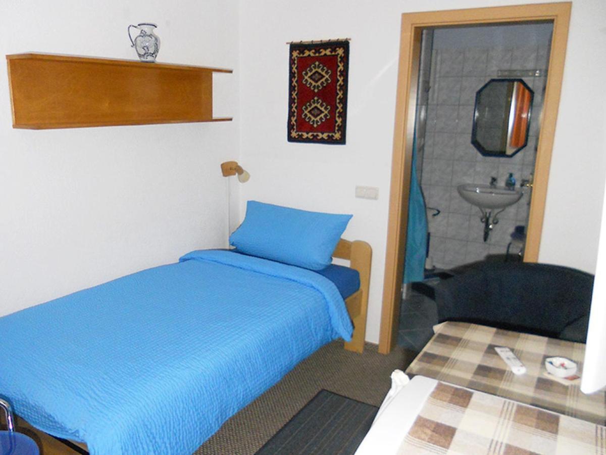 Familienpension Erfurt Esterno foto