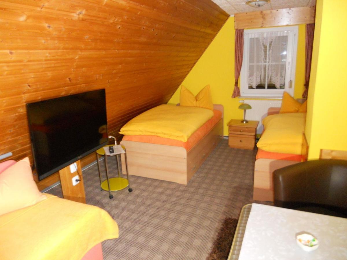 Familienpension Erfurt Esterno foto