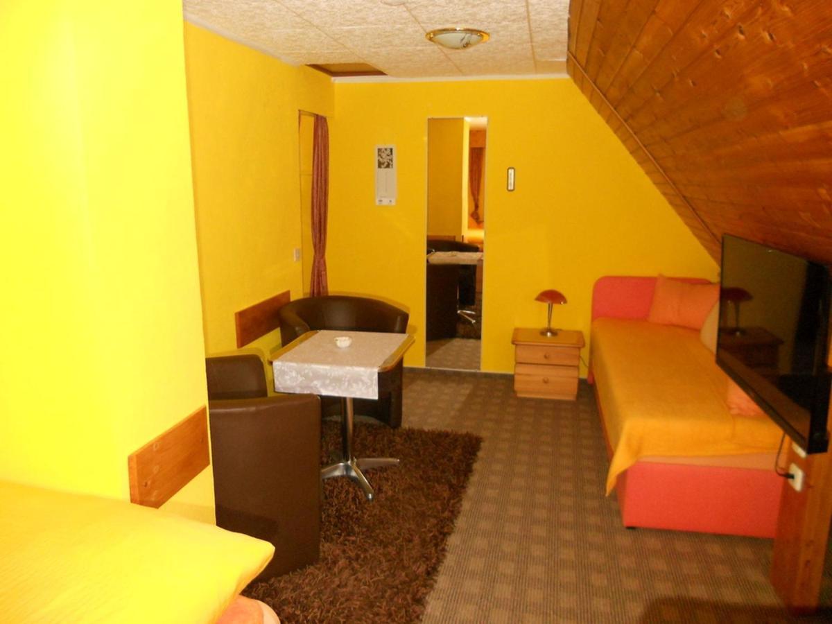 Familienpension Erfurt Esterno foto